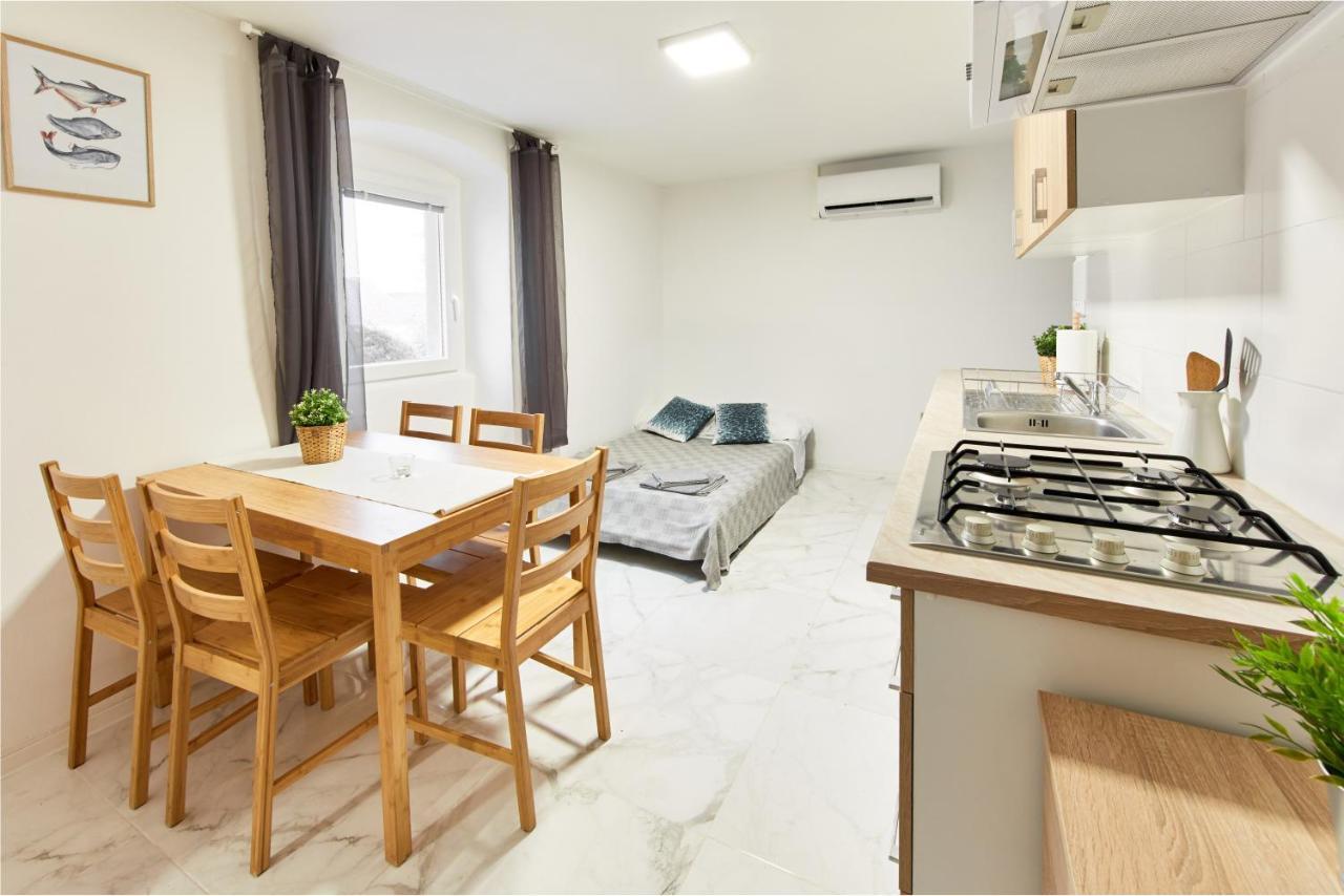 Kuca Nerezinka Apartment Nerezine Exterior photo
